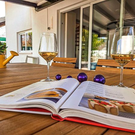 Molnar Resort Apartment Ljiljana Brzac Екстер'єр фото