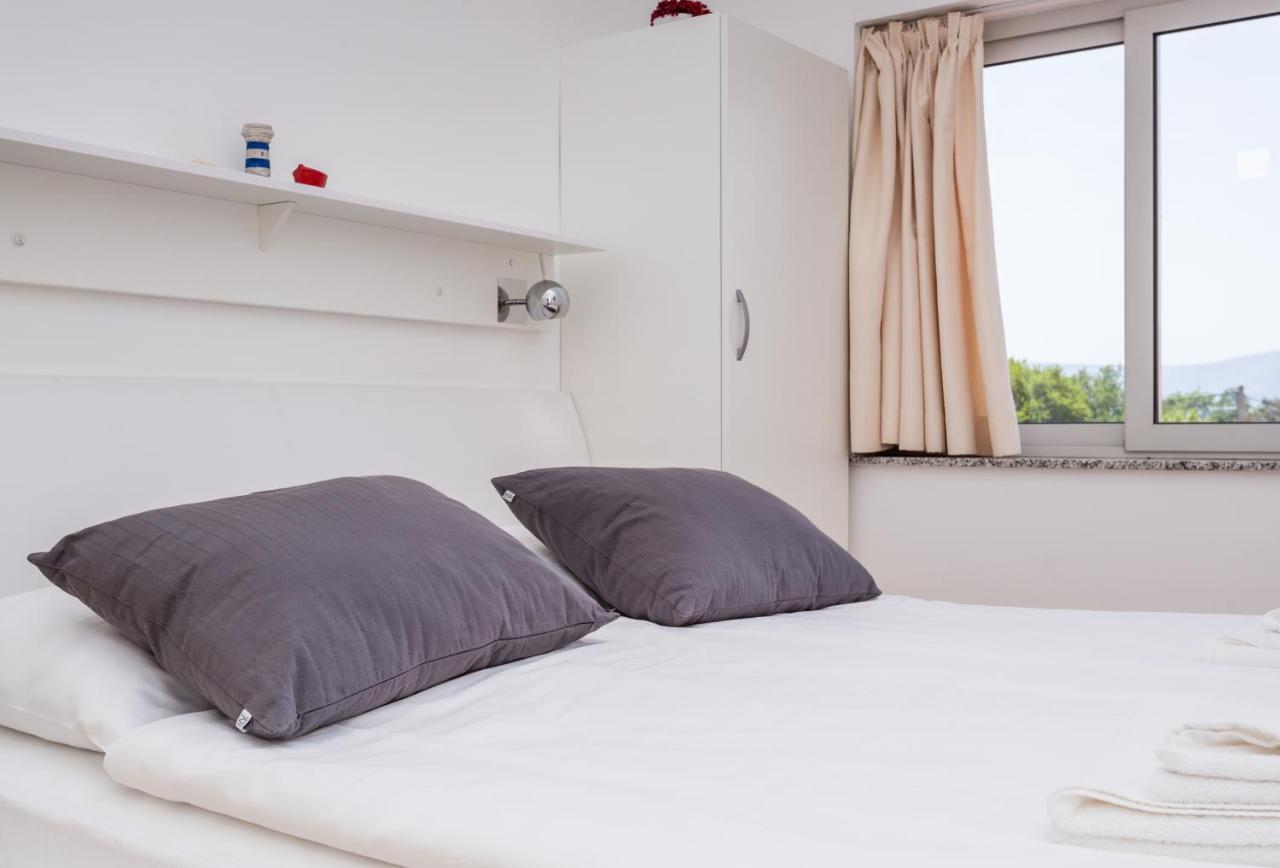 Molnar Resort Apartment Ljiljana Brzac Екстер'єр фото